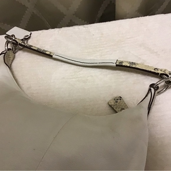 Coach Off White Kristin Embossed Python Hobo Bag L1169-191323 - Picture 4 of 13